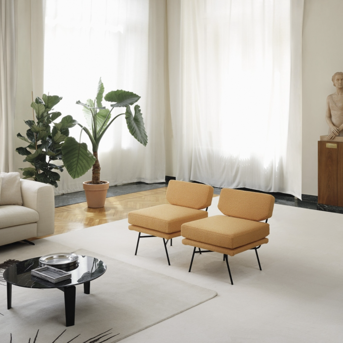Elettra Armchair by Arflex