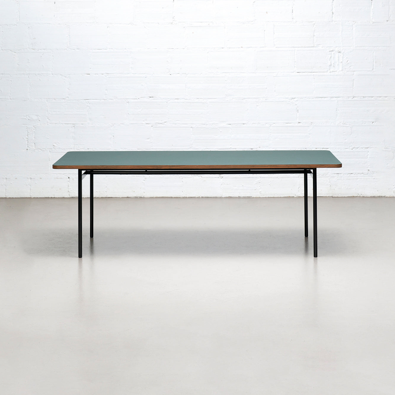 Exhibition model Hugo table linoleum fir green