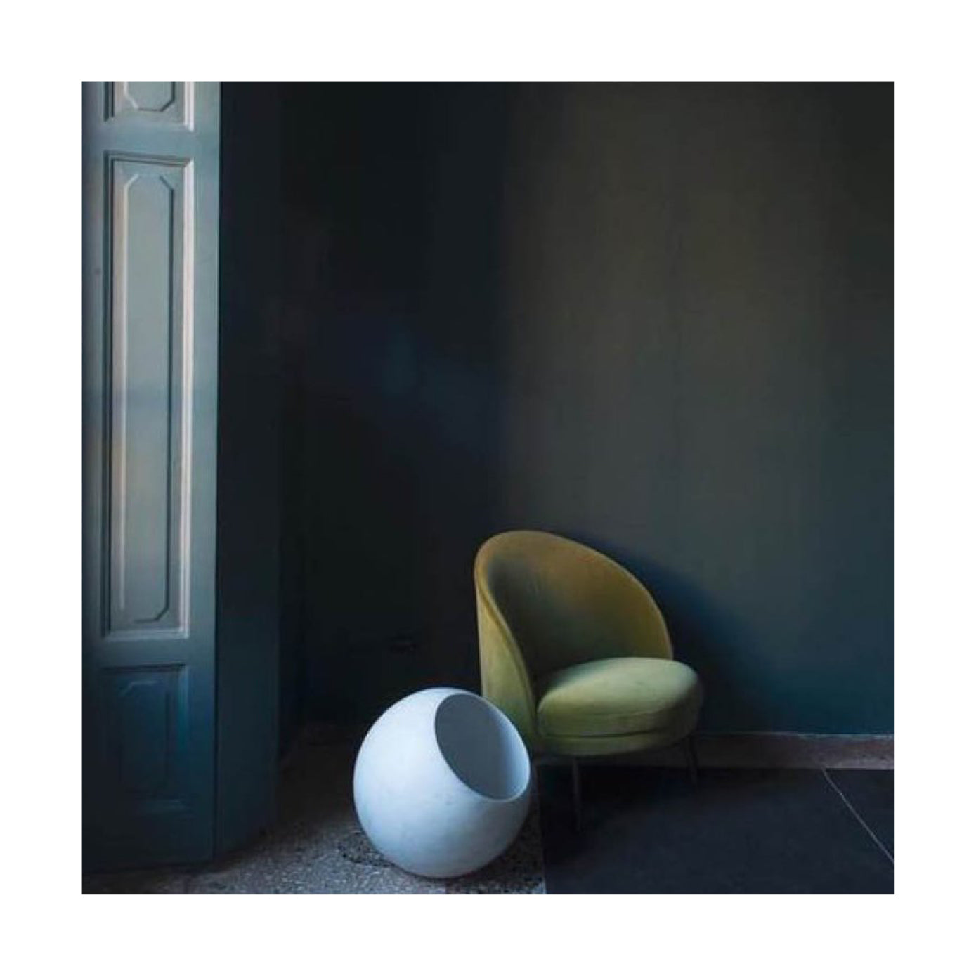 Jules armchair