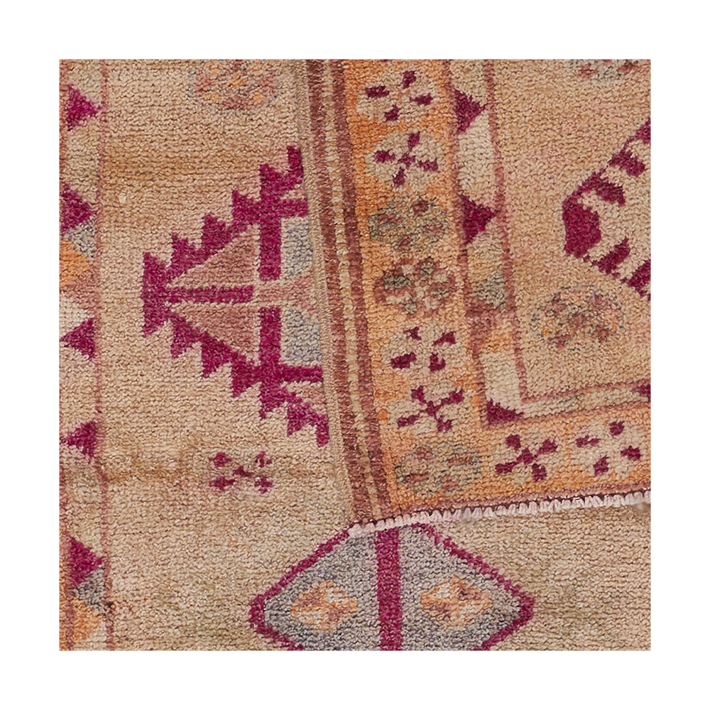 Vintage Carpet V241
