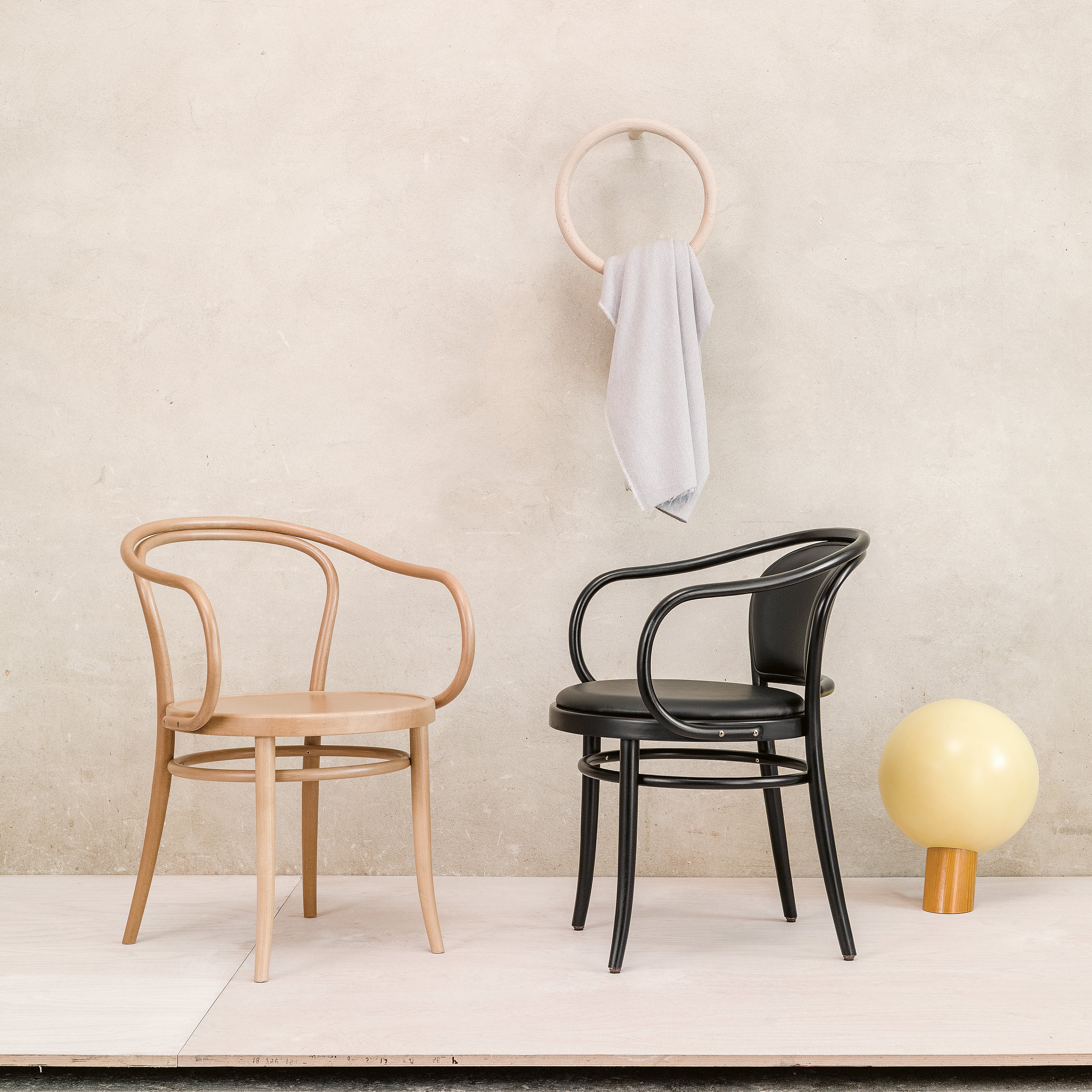 pretzel chair