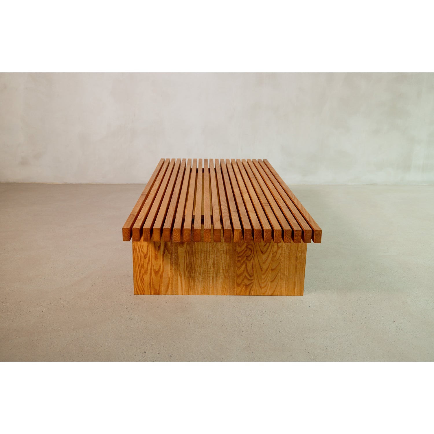 Yuki coffee table