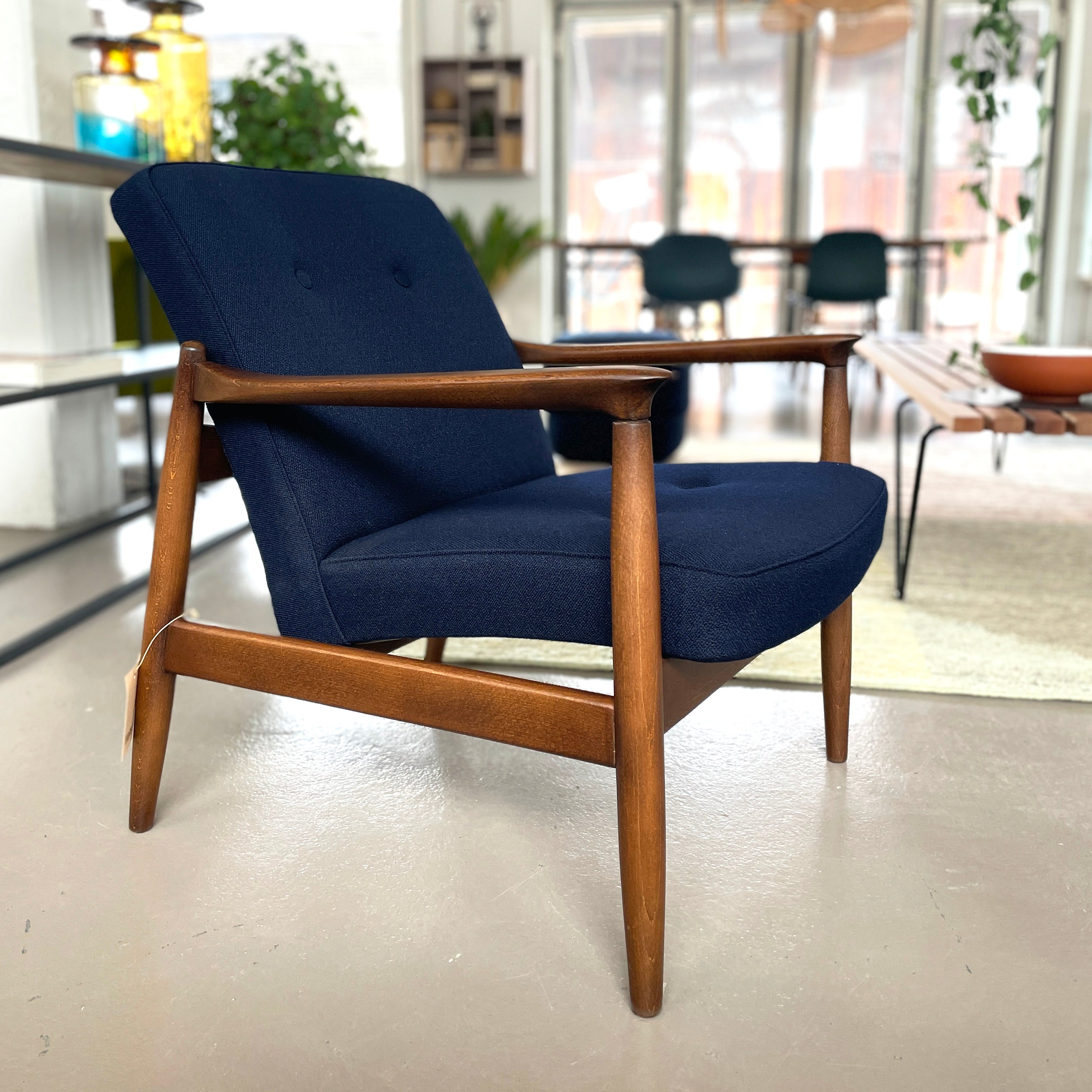 Armchair GFM 64 / Kvadrat x Raf Simons Dark Blue