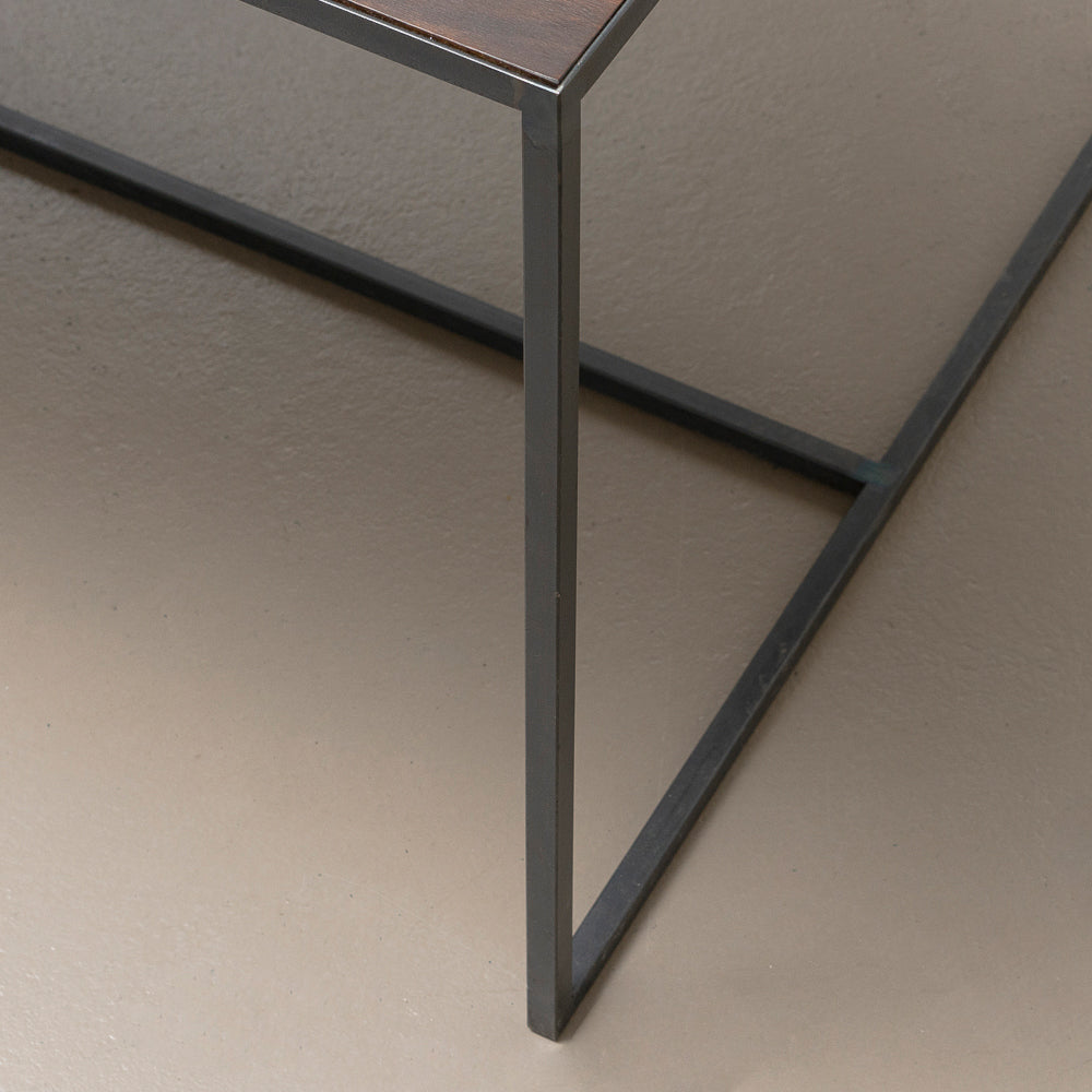Zett table