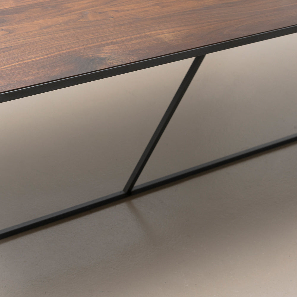 Zett table