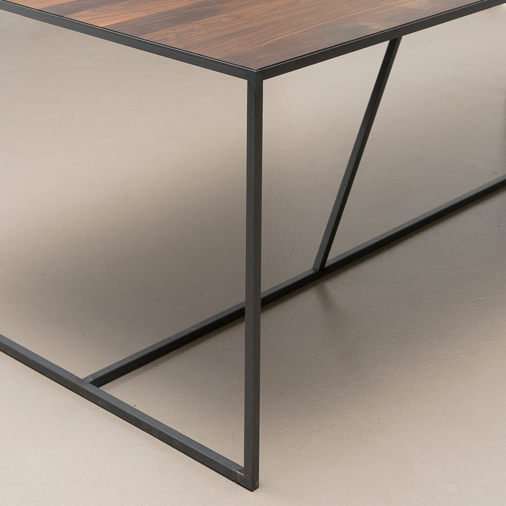Zett table