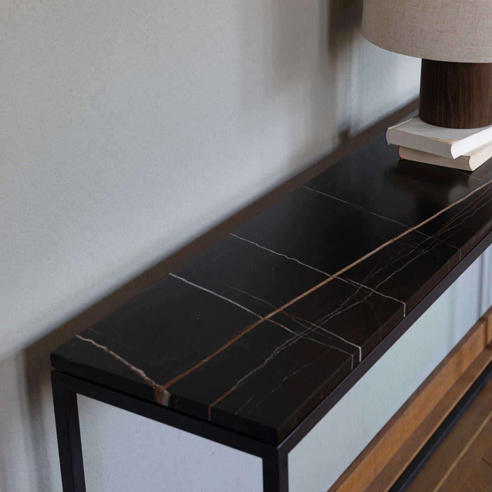 Pietra console