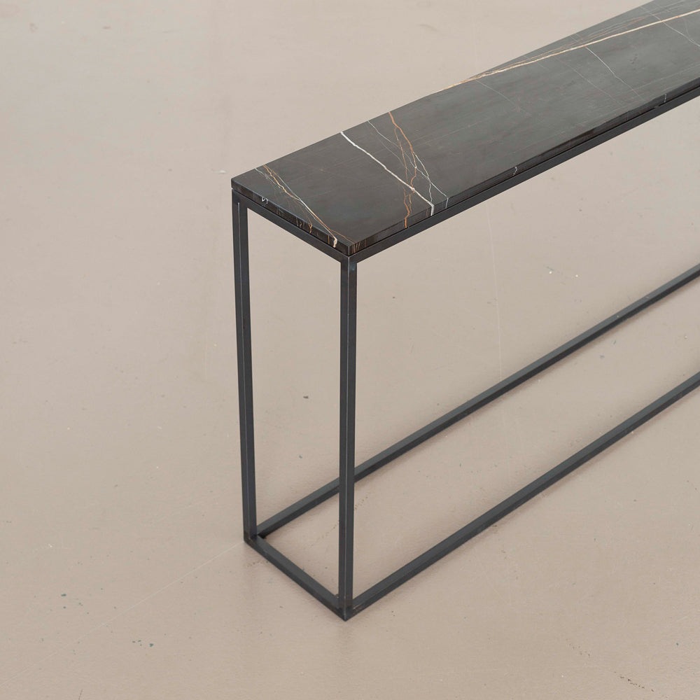 Pietra console