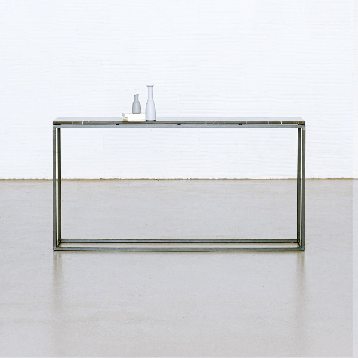 Pietra console