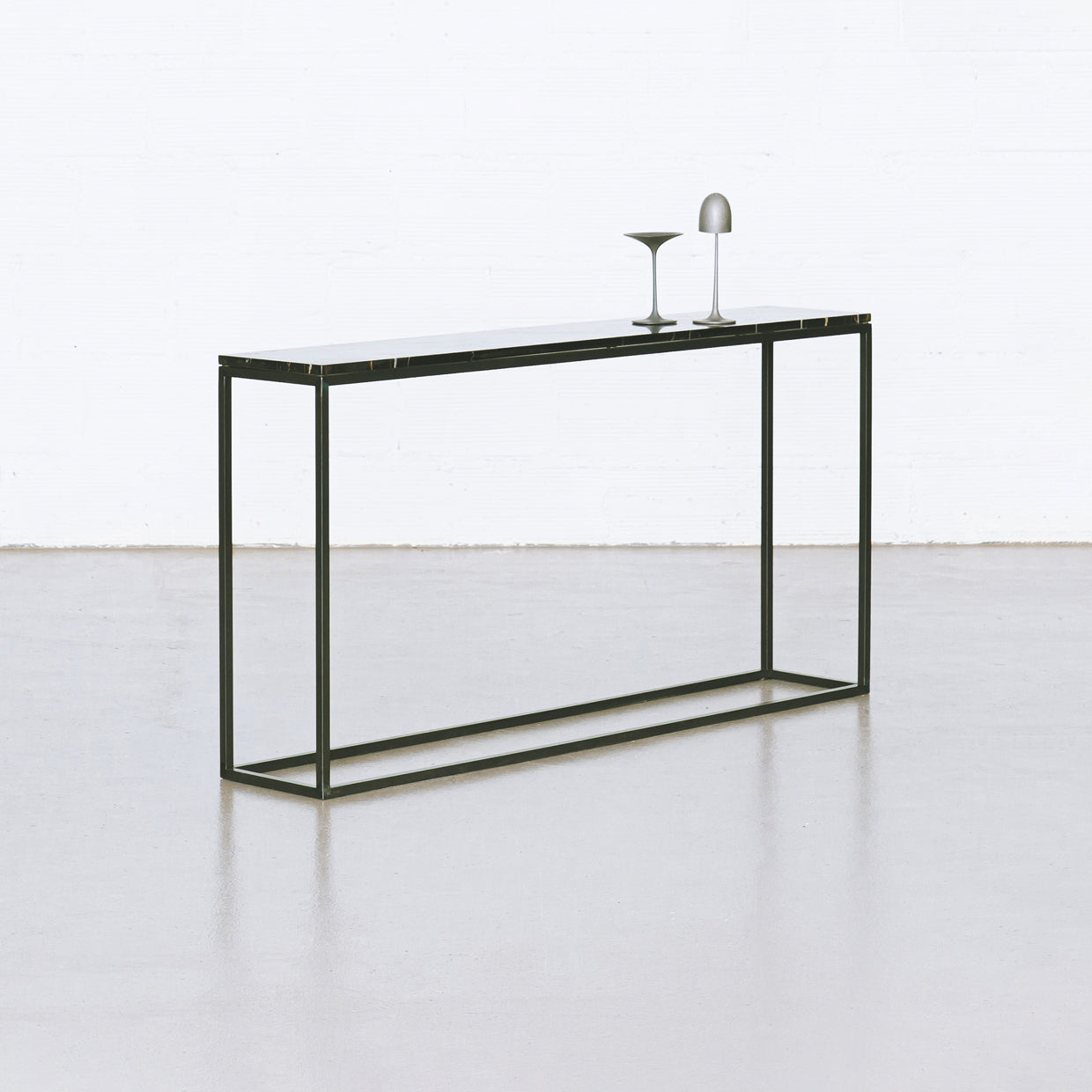 Pietra console