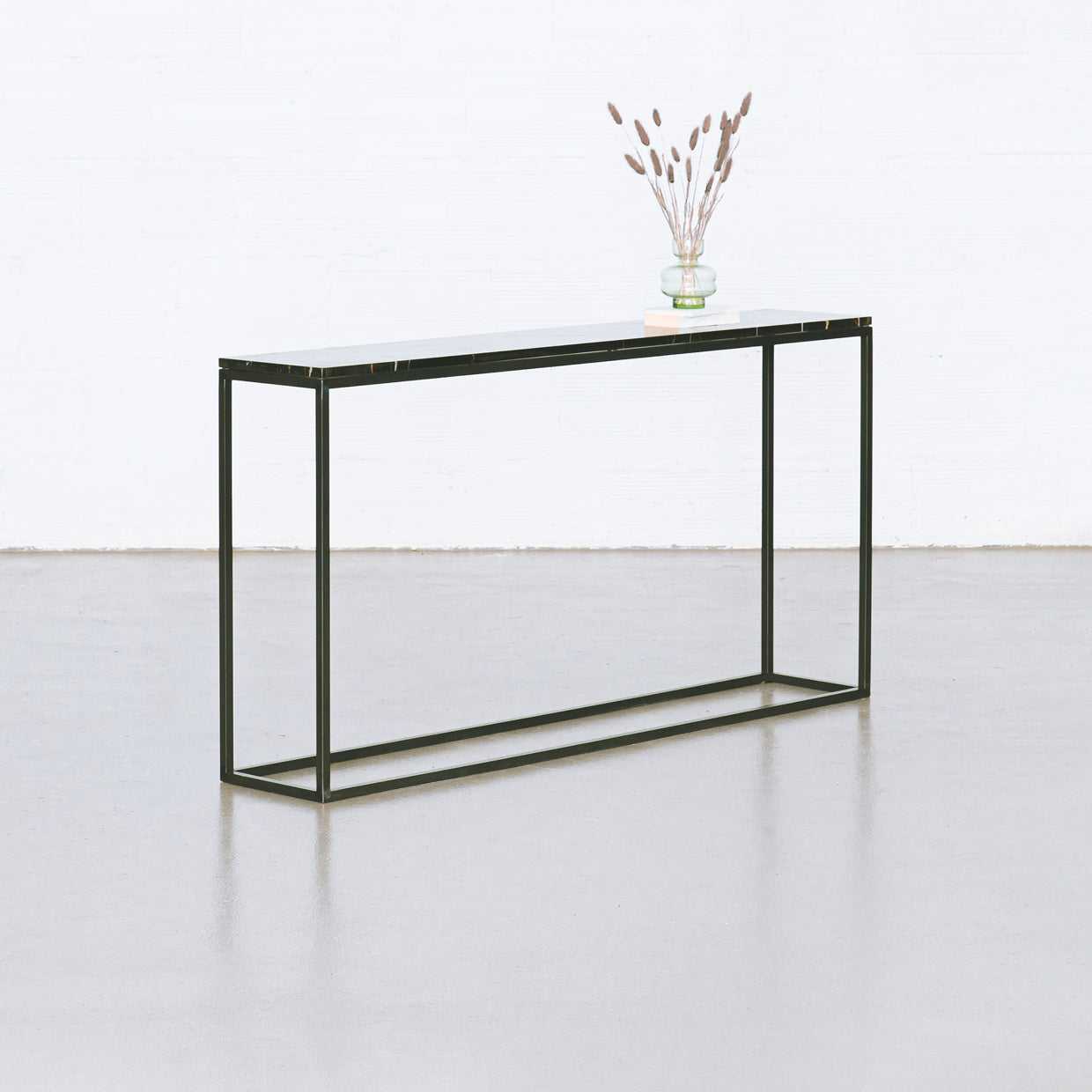 Pietra console