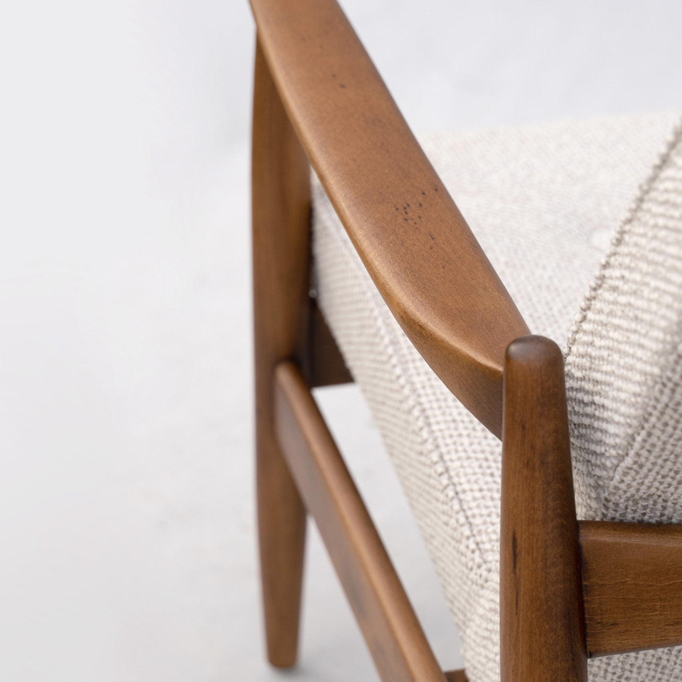 Armchair GFM 64 / Kvadrat Beige