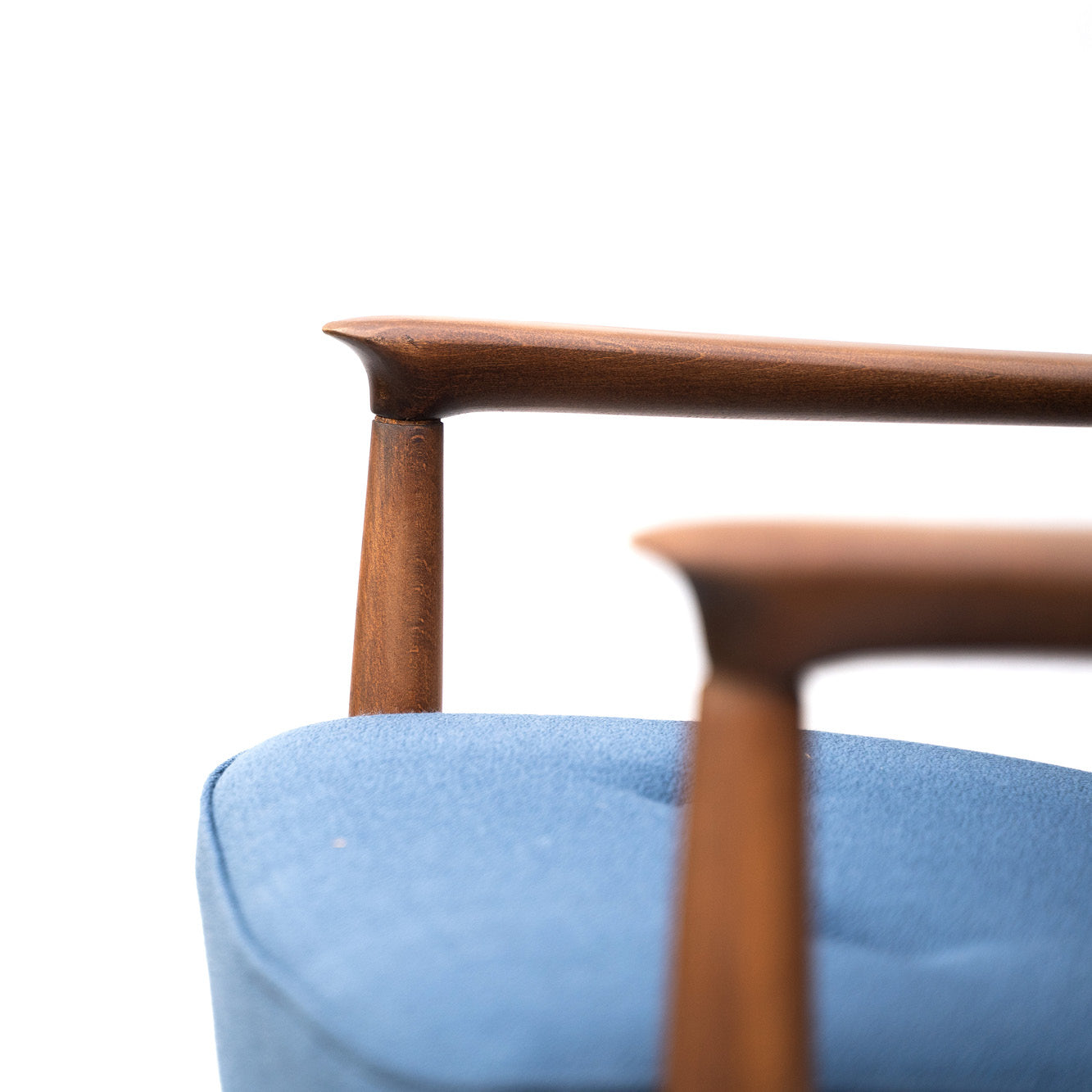 Armchair GFM 64 / Kvadrat x Raf Simons Blue