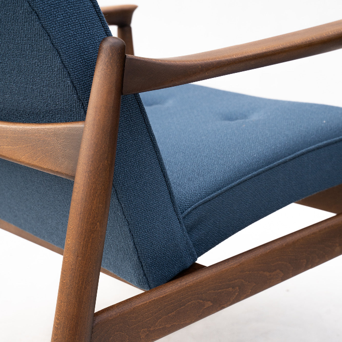 Armchair GFM 64 / Kvadrat x Raf Simons Blue